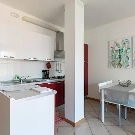 Holiday home Modern With Balcony-garage-and Pool Bellano