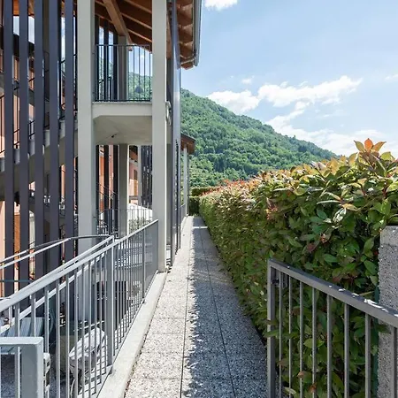 Modern With Balcony-garage-and Pool Bellano